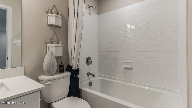 207 Bash Road, Toms River, NJ 08753