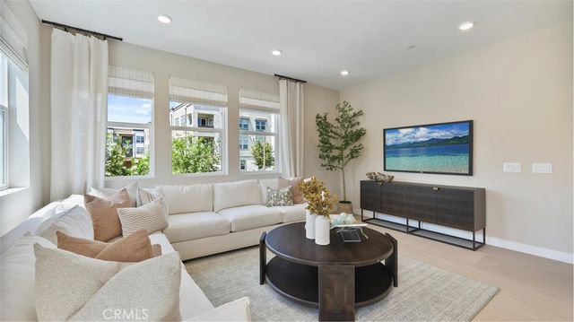 27467 Novella Lane, Valencia, CA 91381