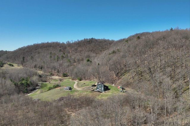167 Ward Hill Road, Tunbridge, VT 05077