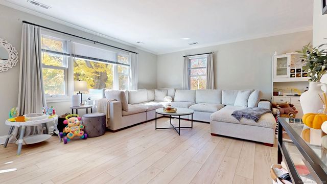 15 Alpha Street, Milford, CT 06460