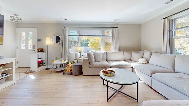 15 Alpha Street, Milford, CT 06460