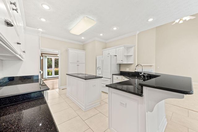 807 Candlewood Trail, Chattanooga, TN 37421