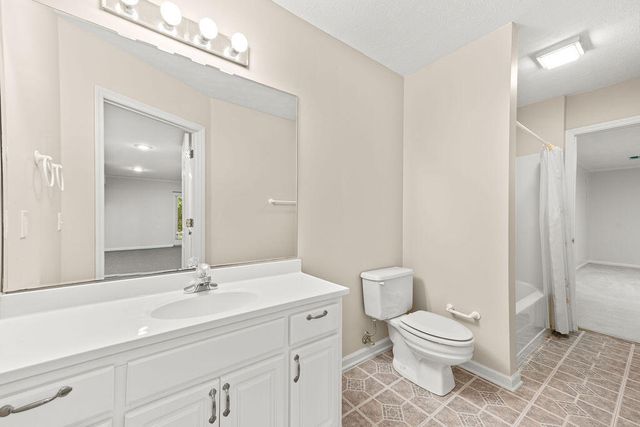 807 Candlewood Trail, Chattanooga, TN 37421