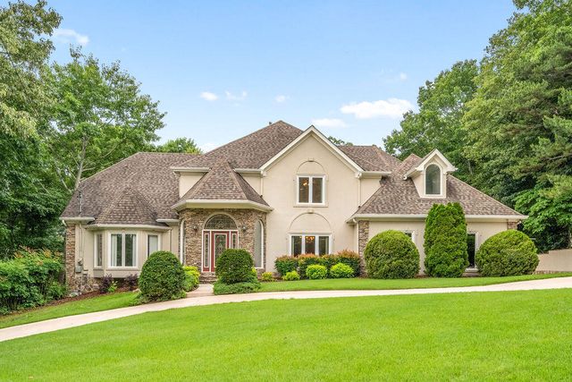 807 Candlewood Trail, Chattanooga, TN 37421