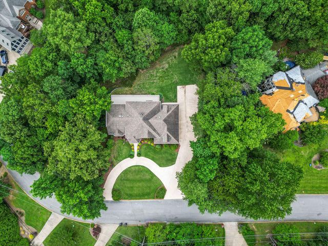 807 Candlewood Trail, Chattanooga, TN 37421