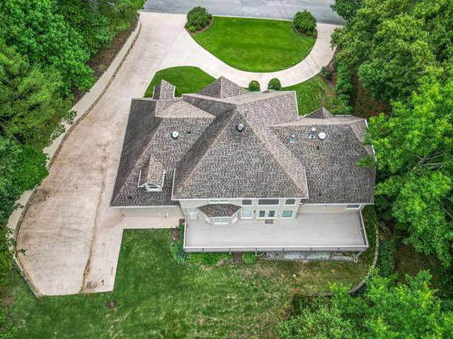 807 Candlewood Trail, Chattanooga, TN 37421