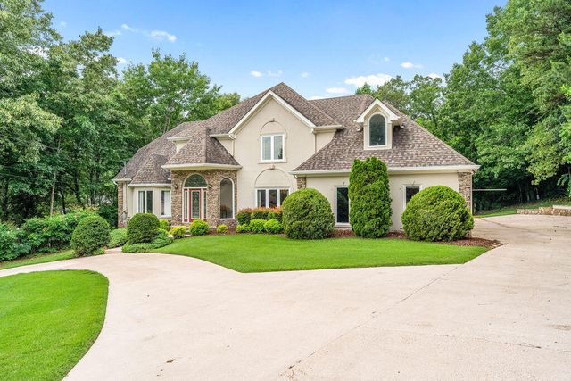 807 Candlewood Trail, Chattanooga, TN 37421