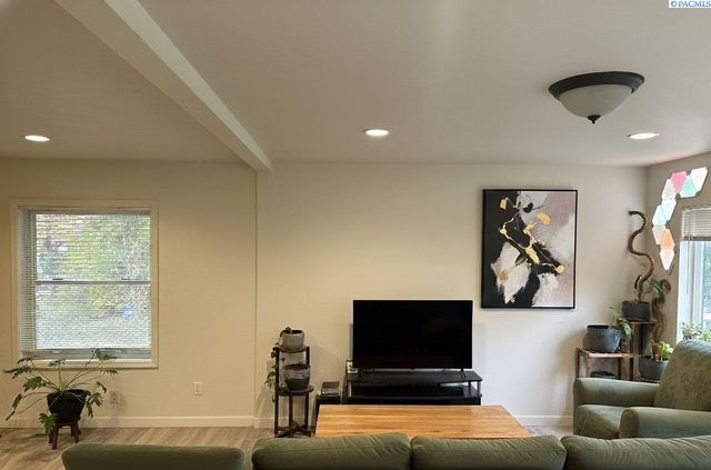 305 SE Jackson St, Pullman, WA 99163