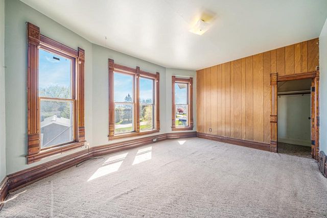 318 W NYE STREET, Hortonville, WI 54944