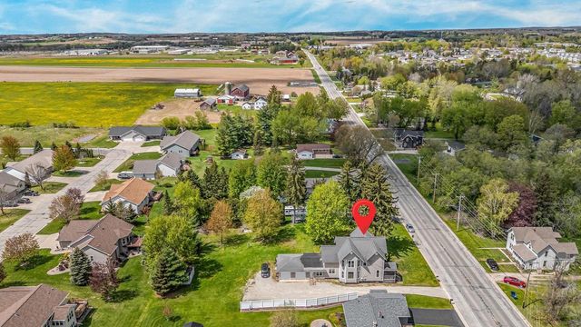 318 W NYE STREET, Hortonville, WI 54944