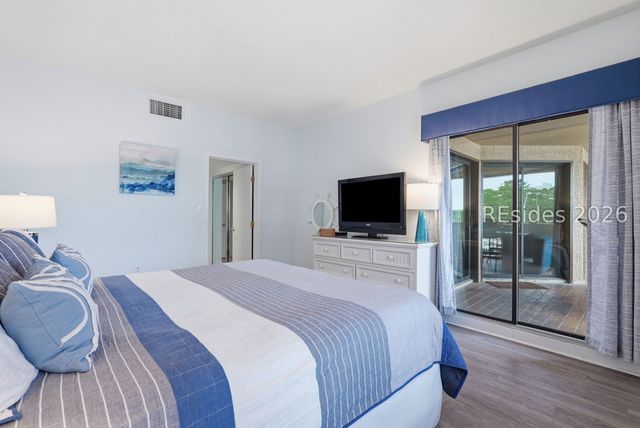 17 Harbourside Ln Apt 7106, Hilton Head Island, SC 29928