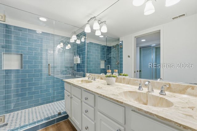 17 Harbourside Ln Apt 7106, Hilton Head Island, SC 29928