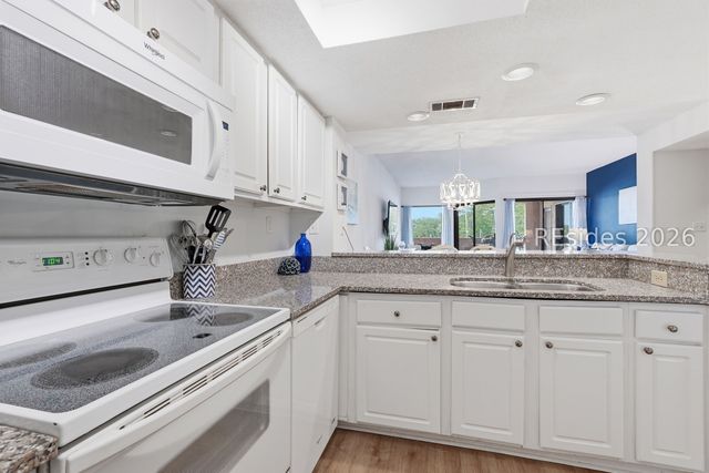 17 Harbourside Ln Apt 7106, Hilton Head Island, SC 29928