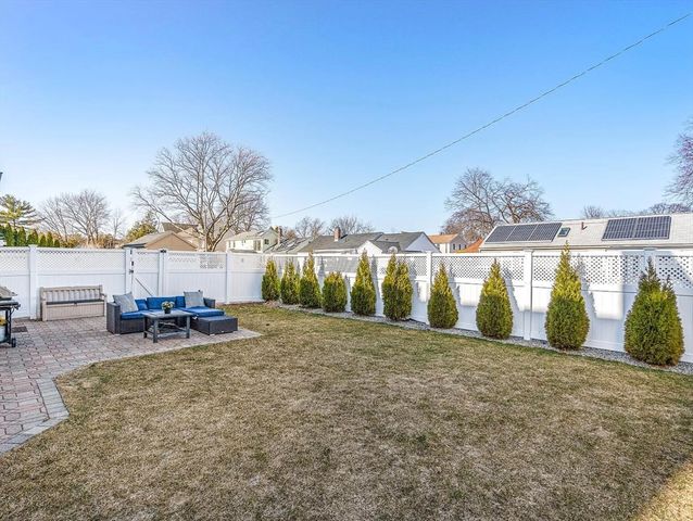 58 Spiers Rd, Newton, MA 02459