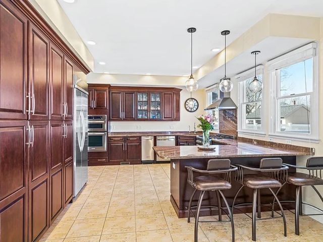 58 Spiers Rd, Newton, MA 02459