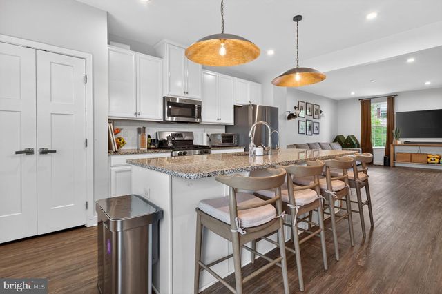 107 FELA DR, Cinnaminson, NJ 08077