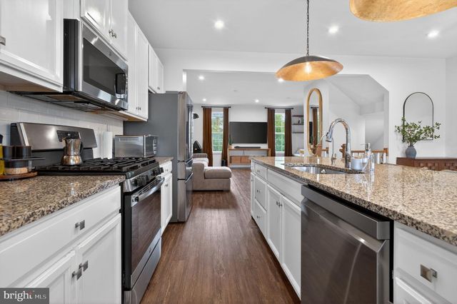 107 FELA DR, Cinnaminson, NJ 08077