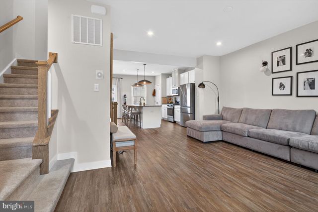 107 FELA DR, Cinnaminson, NJ 08077