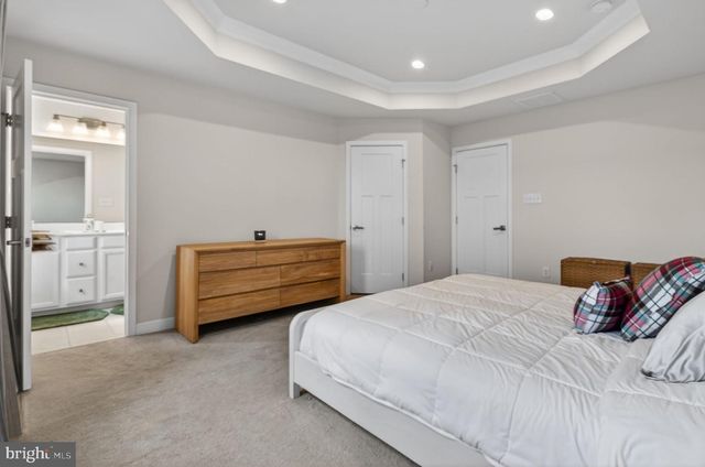 107 FELA DR, Cinnaminson, NJ 08077