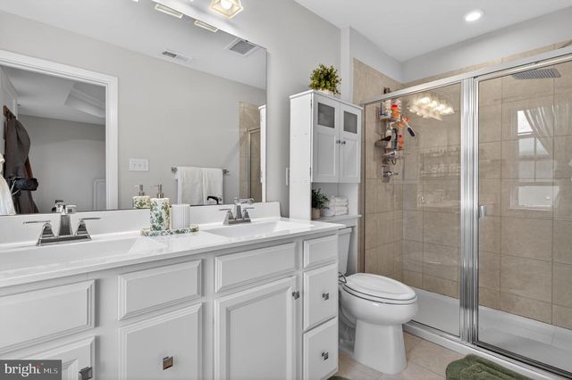 107 FELA DR, Cinnaminson, NJ 08077