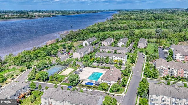 107 FELA DR, Cinnaminson, NJ 08077