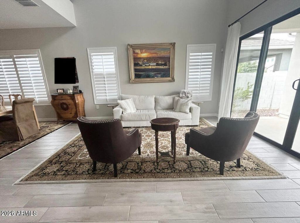 Image 12 of property listing at 17527 N 50TH Way, Scottsdale, AZ 85254