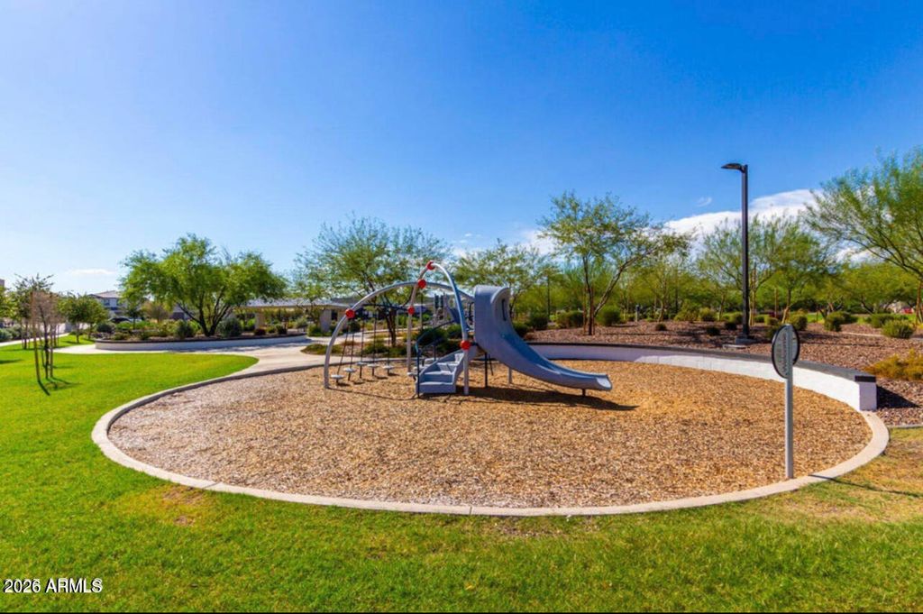 Image 46 of property listing at 17527 N 50TH Way, Scottsdale, AZ 85254