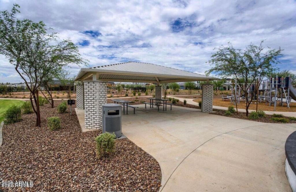 Image 48 of property listing at 17527 N 50TH Way, Scottsdale, AZ 85254