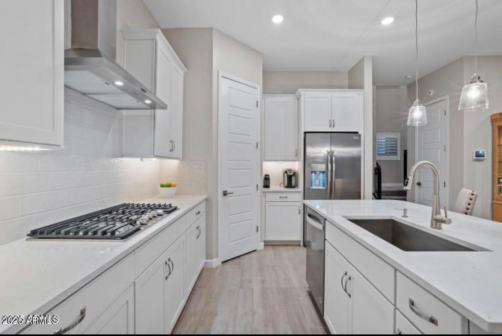 Image 6 of property listing at 17527 N 50TH Way, Scottsdale, AZ 85254