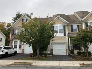11 Barr Lane, Monroe, NY 10950