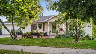 3630 Strathmore Lane SE, Rochester, MN 55904