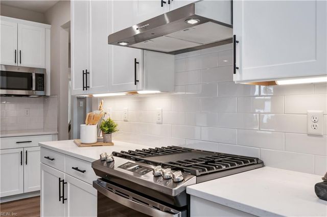 318 Pocosin PATH, Poquoson, VA 23662