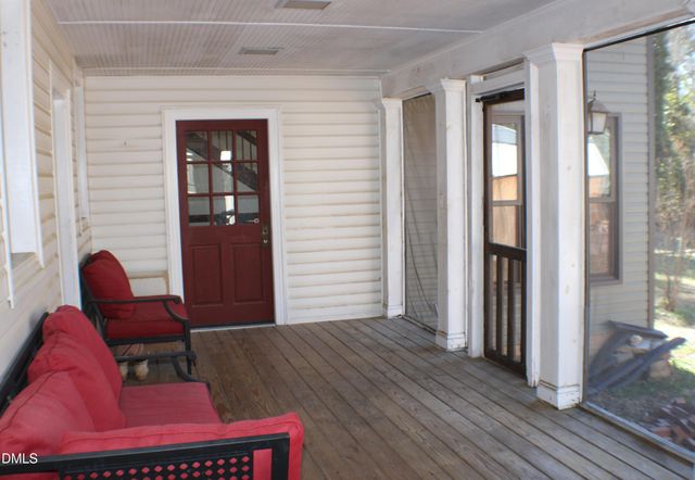 301 S 7th Street, Erwin, NC 28339