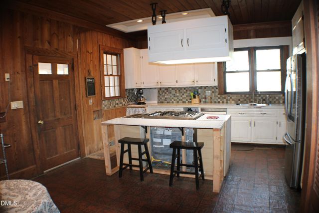 301 S 7th Street, Erwin, NC 28339