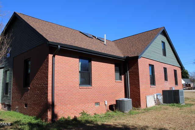 301 S 7th Street, Erwin, NC 28339