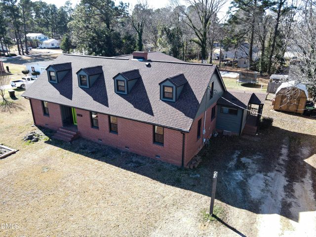 301 S 7th Street, Erwin, NC 28339
