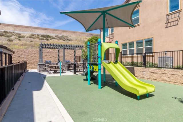 15188 Horizon, Fontana, CA 92336