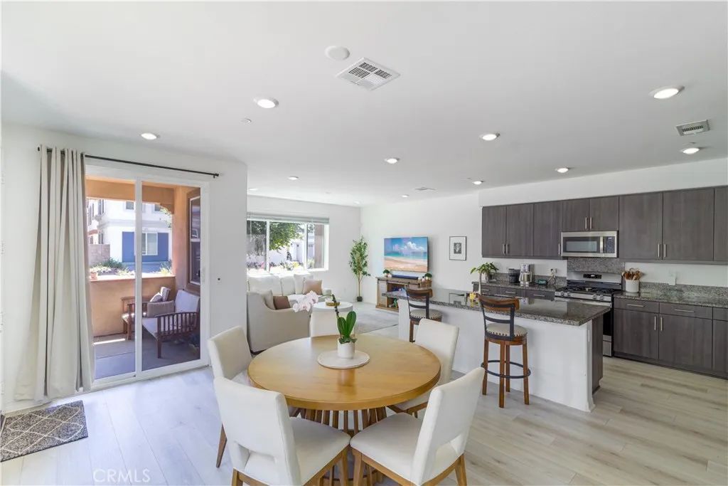 15188 Horizon, Fontana, CA 92336
