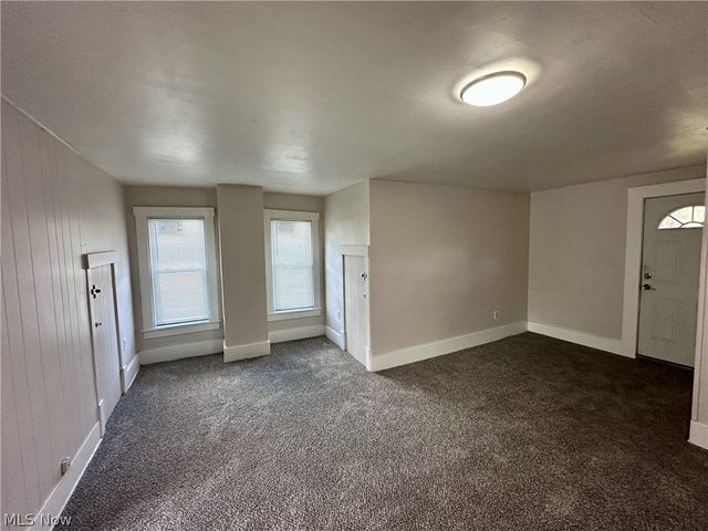 191 Rhodes Avenue, Akron, OH 44302