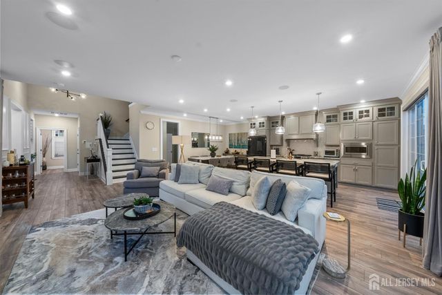 2812 Hayden Court, Monroe, NJ 08831