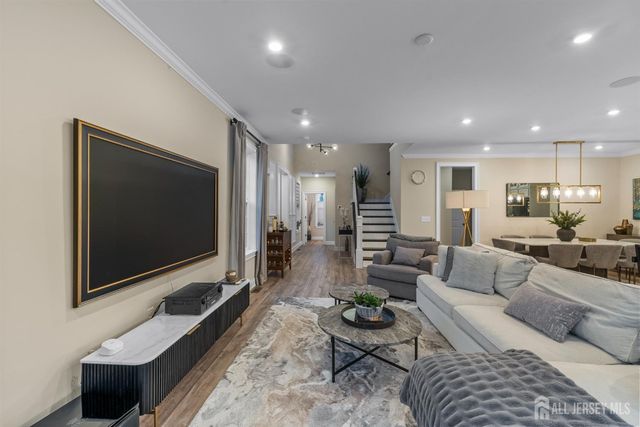 2812 Hayden Court, Monroe, NJ 08831