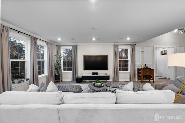 2812 Hayden Court, Monroe, NJ 08831