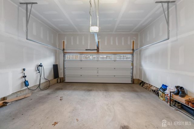 2812 Hayden Court, Monroe, NJ 08831