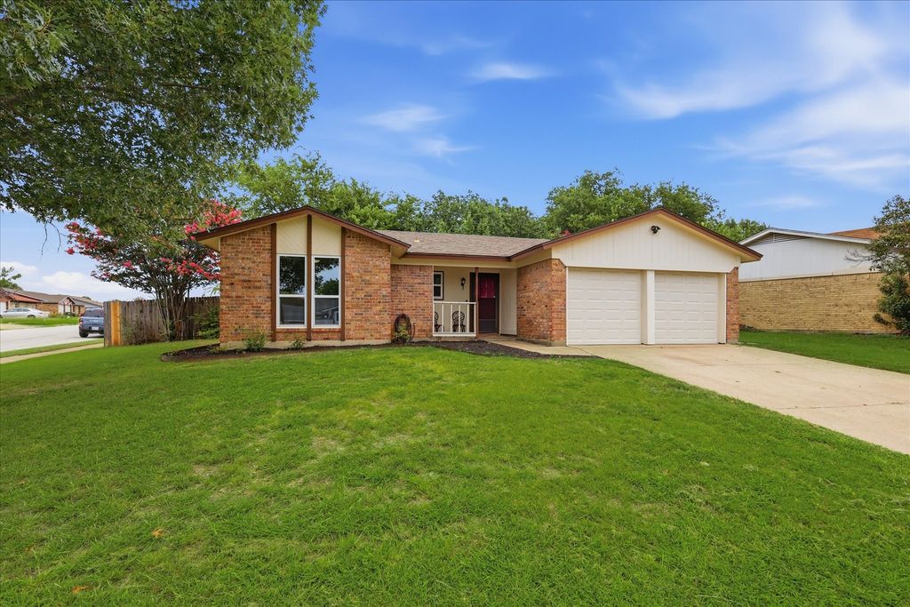 6028 Marigold Drive, Watauga, TX 76148