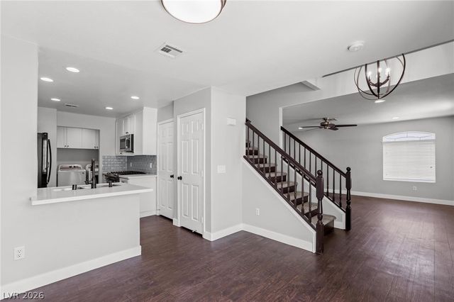 3910 Starfield Lane, Las Vegas, NV 89147