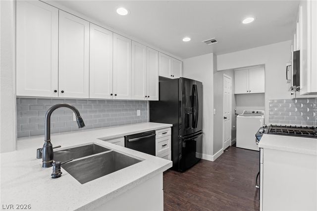 3910 Starfield Lane, Las Vegas, NV 89147