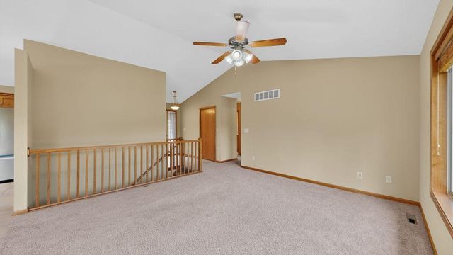 634 8th Street SW, Pine Island, MN 55963