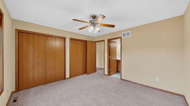 634 8th Street SW, Pine Island, MN 55963