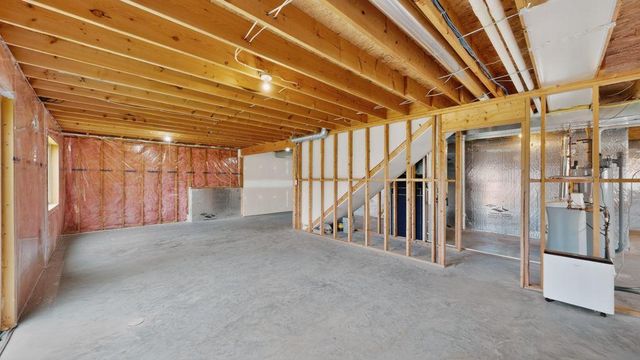 634 8th Street SW, Pine Island, MN 55963
