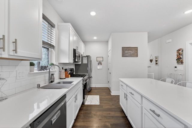 7062 Creekside COURT, Racine, WI 53406